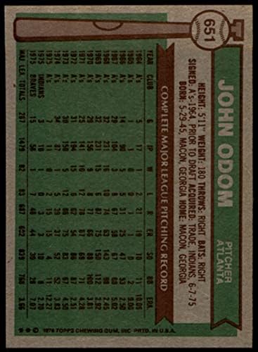 1976 Topps 651 Kék Hold Odom Atlanta Braves (Baseball Kártya) EX Bátrabbak