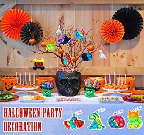 32 DB Halloween Mini Pop Fidget Játékok Csomag, Halloween Party kellék Ellátás，Pop Kulcstartó Játékok